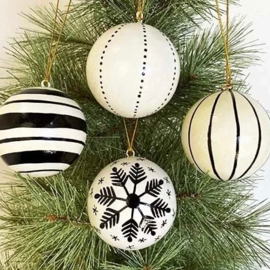 Christmas Baubles Workshop – Make 3 Ornaments