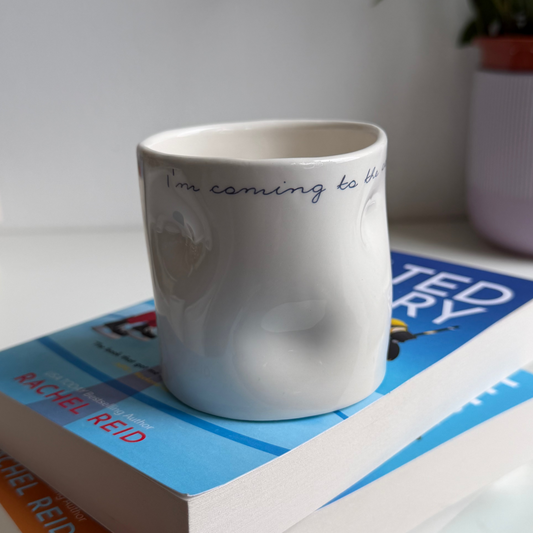 Heated crumpled cup I'm coming to the cottage