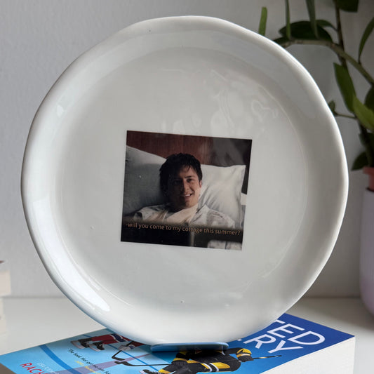 Heated plate Will you come to my cottage this summer?