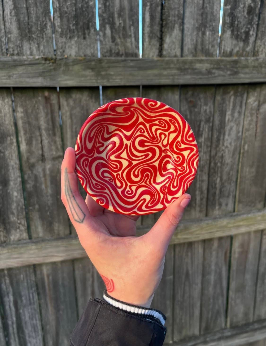 🔮 Ceramic Illusions: Plate-Making Workshop + Museum visit