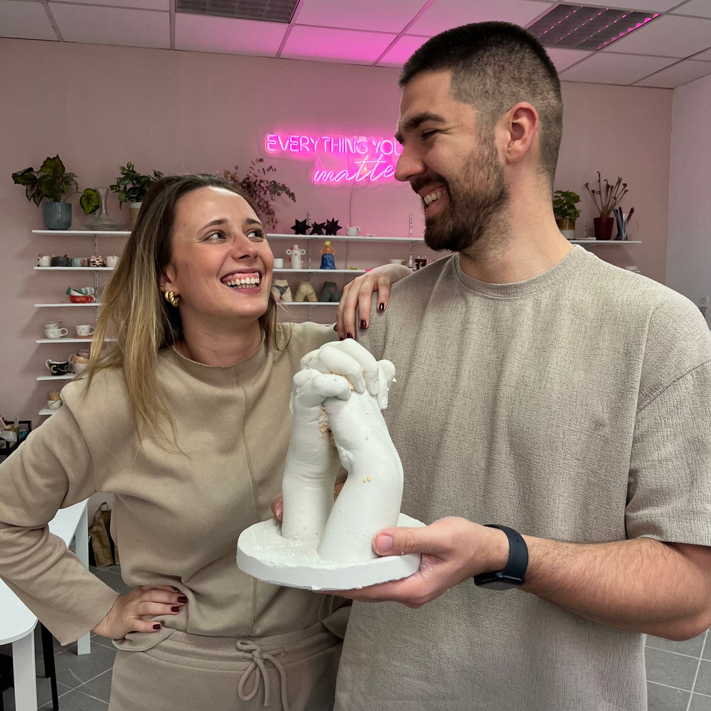 Hands sculpture | Plaster workshop