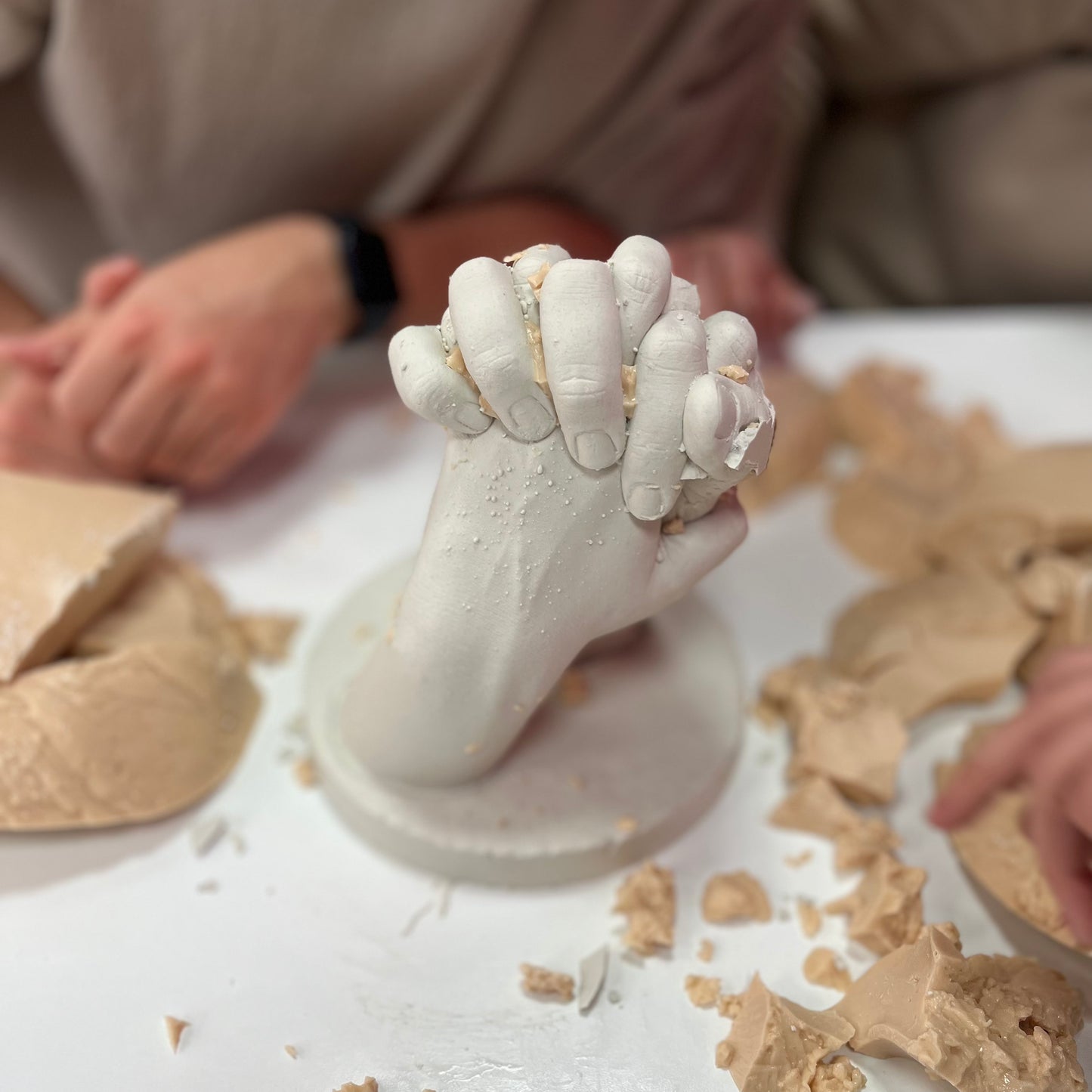 Hands sculpture | Plaster workshop