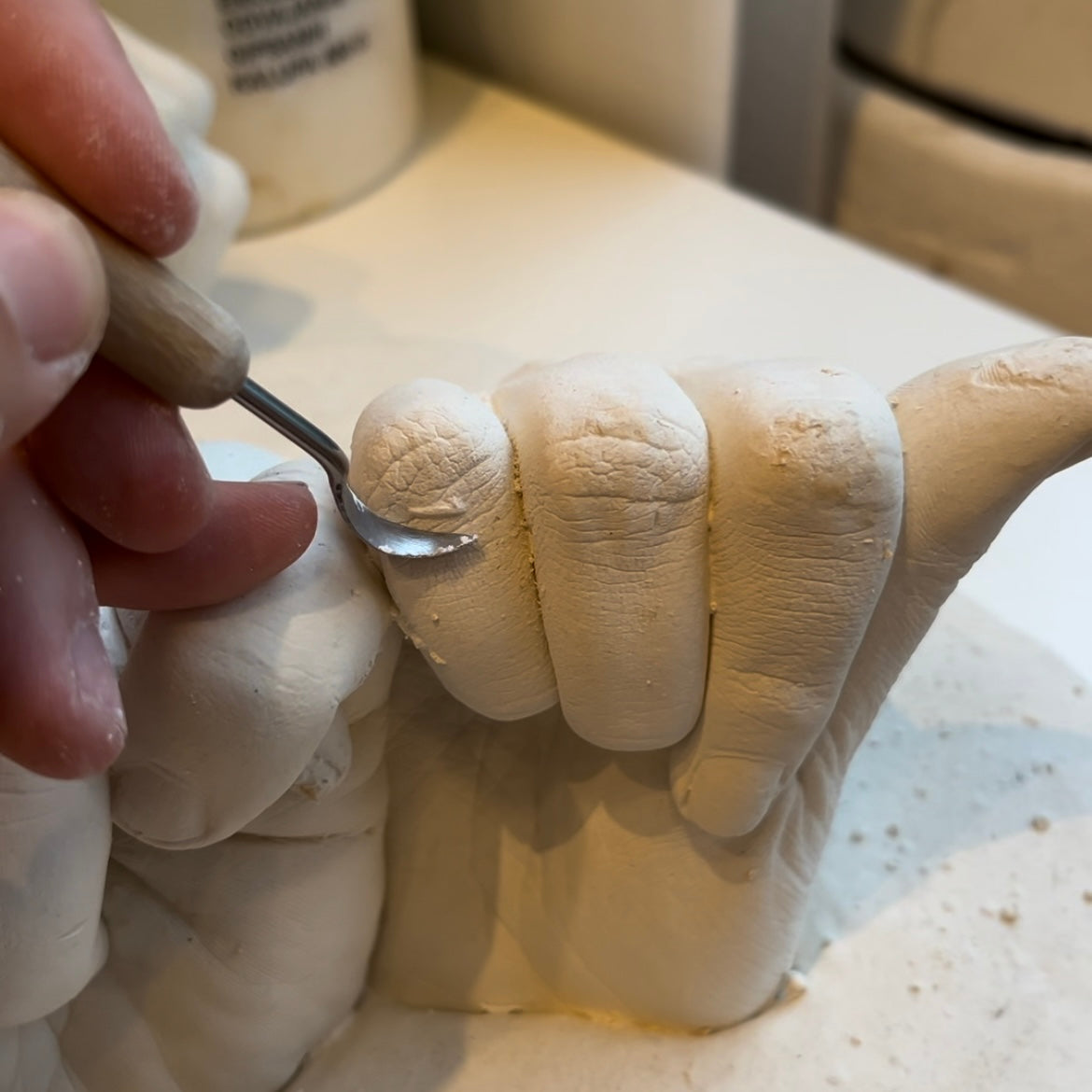 Hands sculpture | Plaster workshop