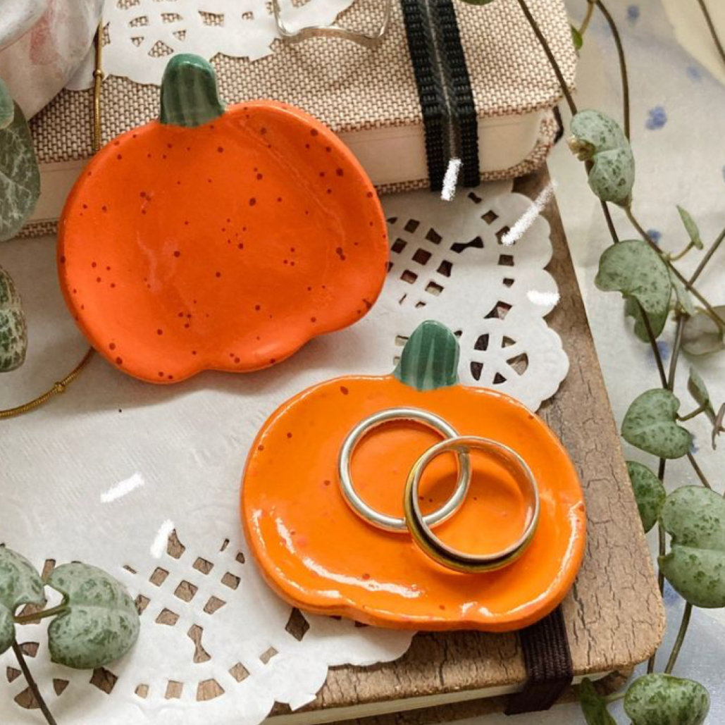 Halloween plates | Clay & Wine workshop