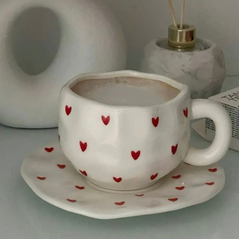 Galentine's Day – Make cups & plates