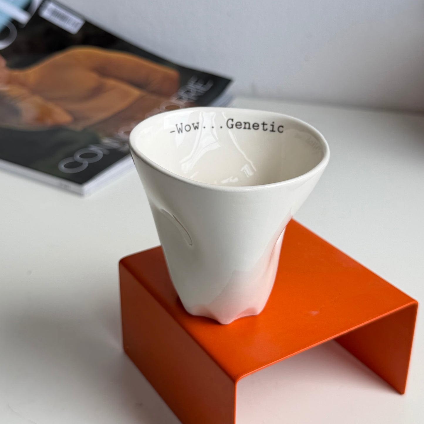 Heated crumpled classic cup Genetic