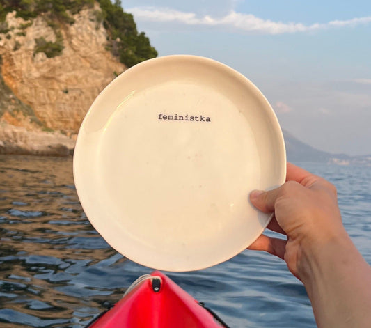 Ceramic plate "Feministka"